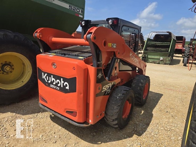 kubota-ssv75-image-9