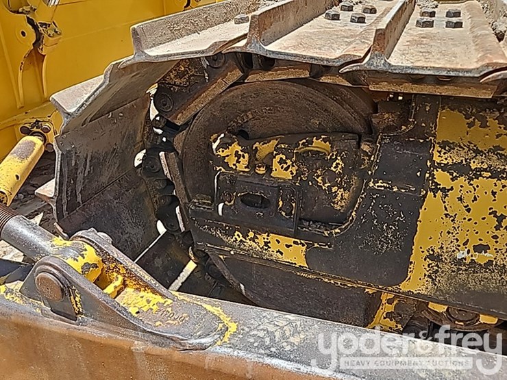 2021-komatsu-d65px-18-image-10
