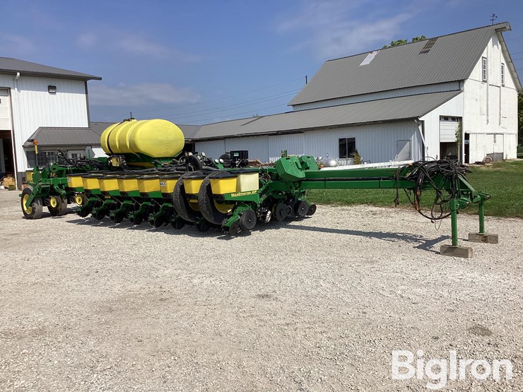 2006-john-deere-1770-image-3