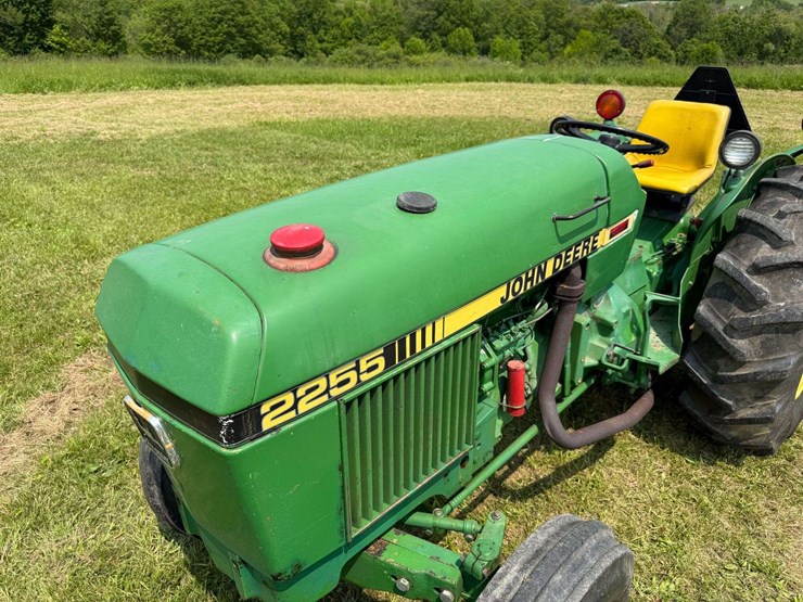 john-deere-2255-image-9