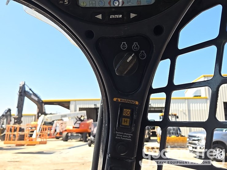 2019-bobcat-t590-image-53