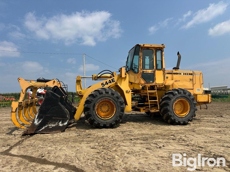 deere-544e-image-9