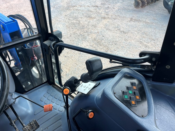 2007-new-holland-td95d-image-18