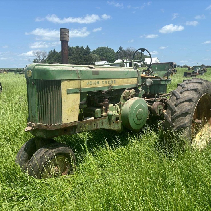 JOHN DEERE 720
