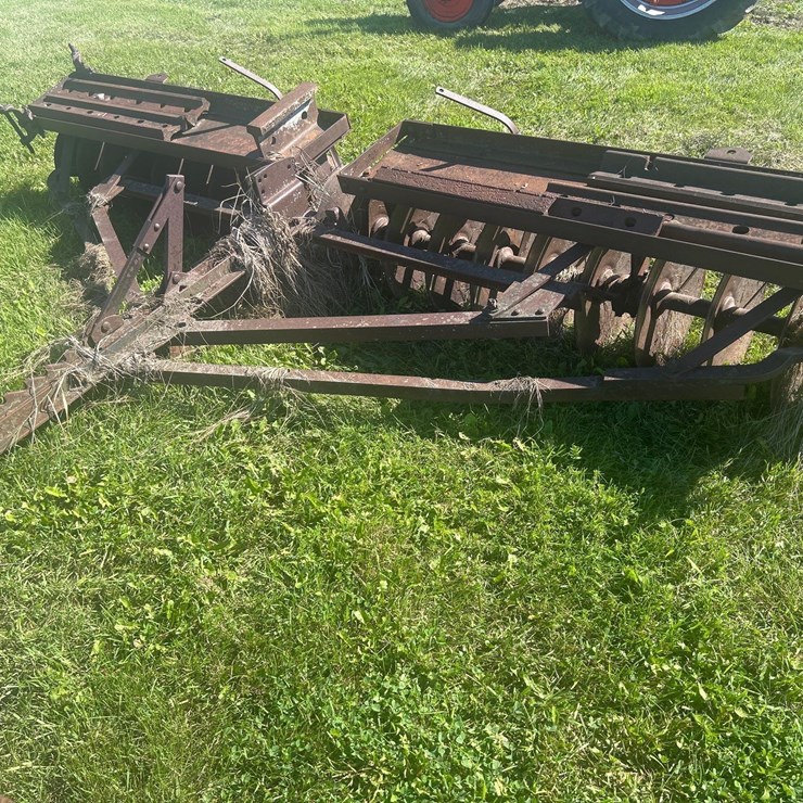 JOHN DEERE 8