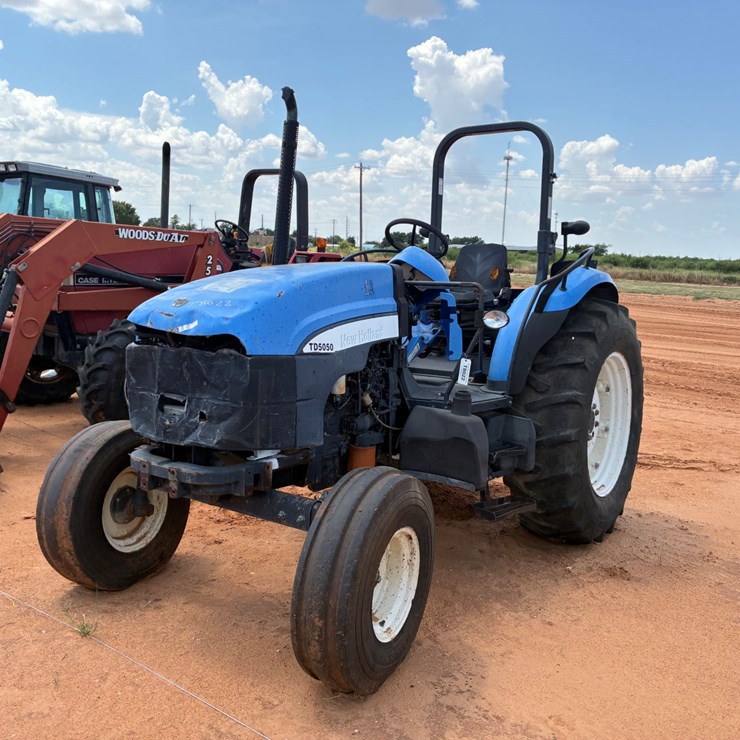NEW HOLLAND TD5050