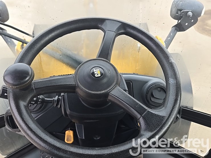 2023-caterpillar-908-image-45