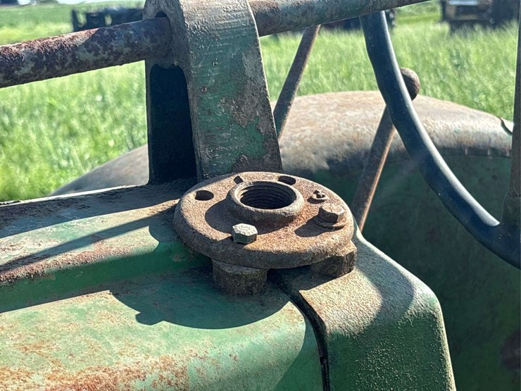 john-deere-70-image-43