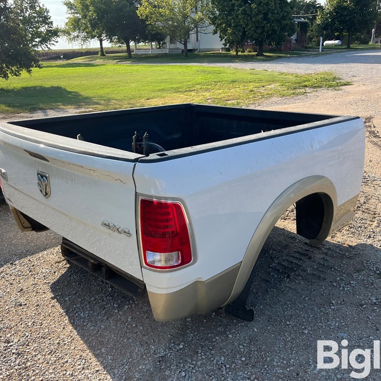 2015 Ram 2500 Longhorn Pickup Box