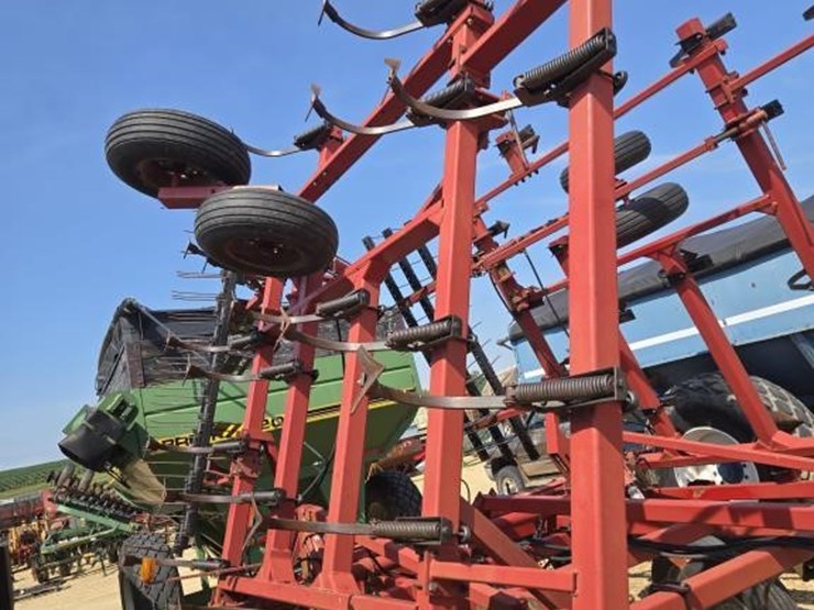 case-ih-4300-image-5