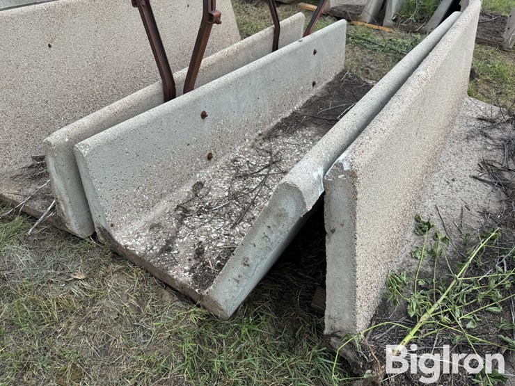 concrete-feed-bunks-image-17