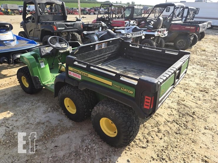 2014-john-deere-gator-th-image-8