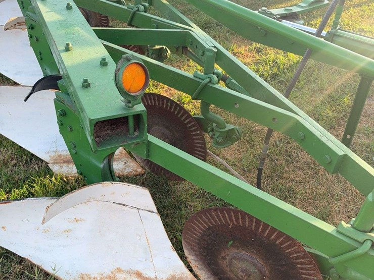 john-deere-145-image-3