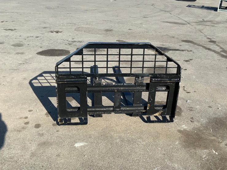 skid-steer-pallet-fork-attachment-image-6