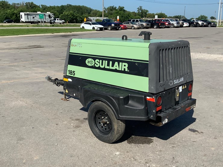 sullair-185f-portable-air-compressor-image-7