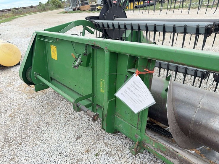 2025-john-deere-918-image-12