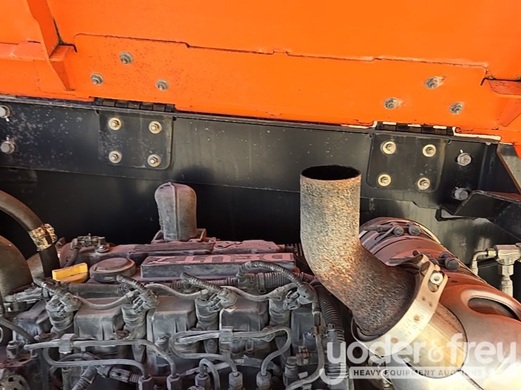 2017-jlg-800s-image-62