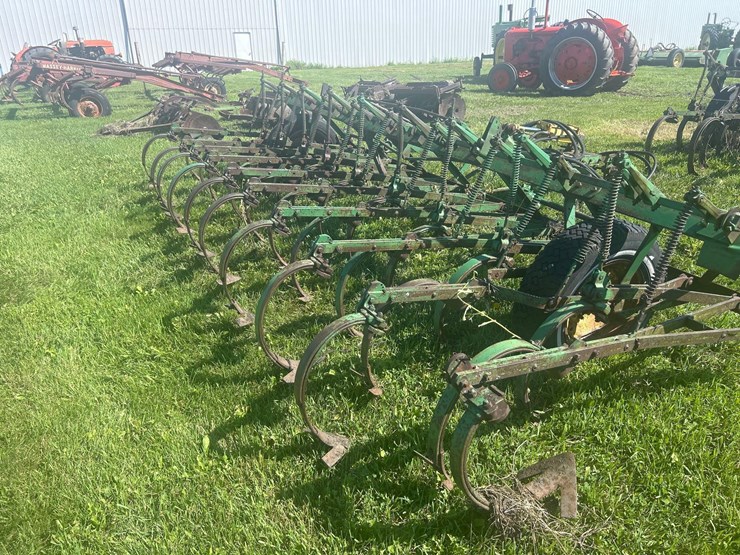 john-deere-14-image-17