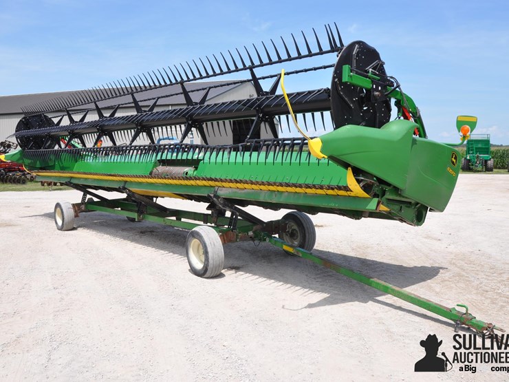 2018-john-deere-635fd-image-1