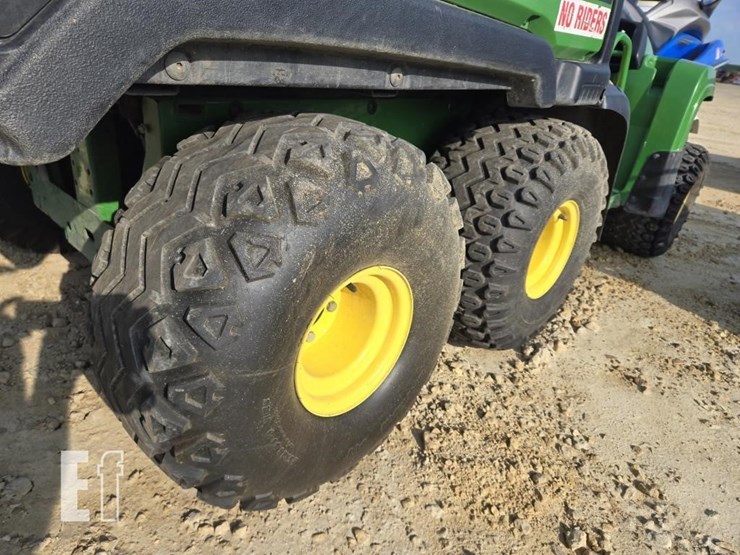 2014-john-deere-gator-th-image-6