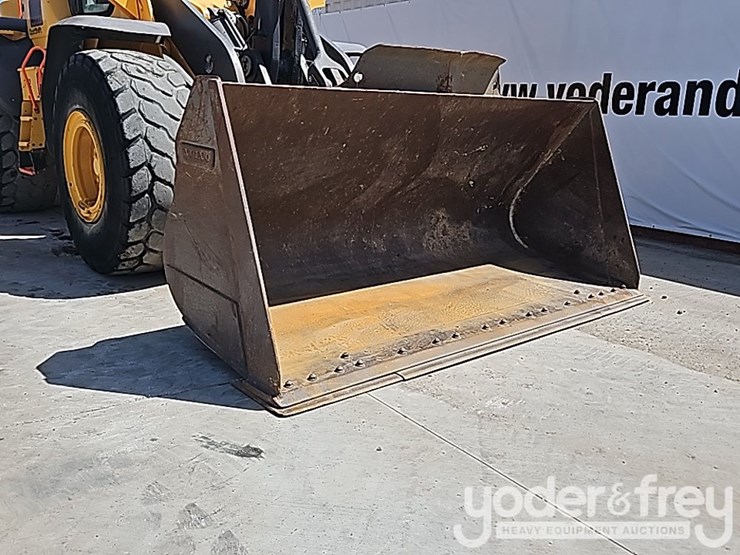 2018-volvo-l110h-image-19