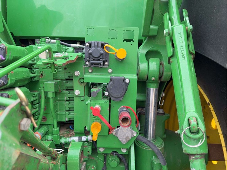2021-john-deere-7r-350-image-18