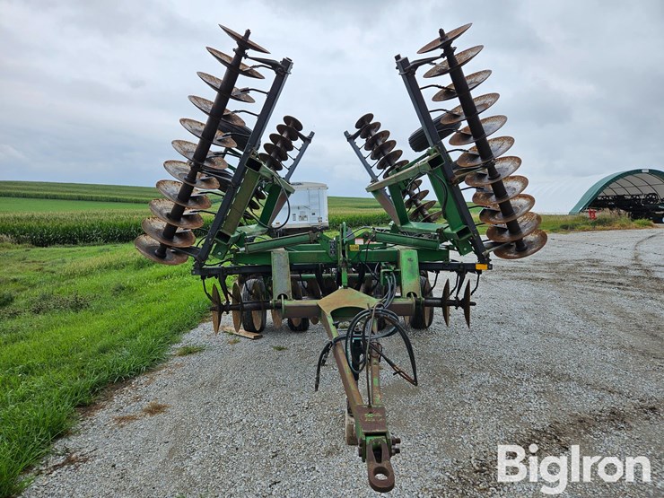 john-deere-630-image-2