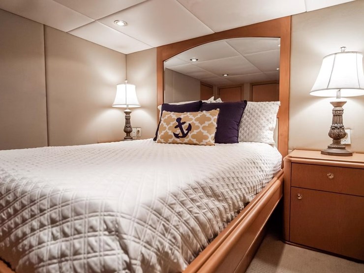 #18-•-2003-breaux-brothers-85'-yacht-|-"come-monday"-image-52
