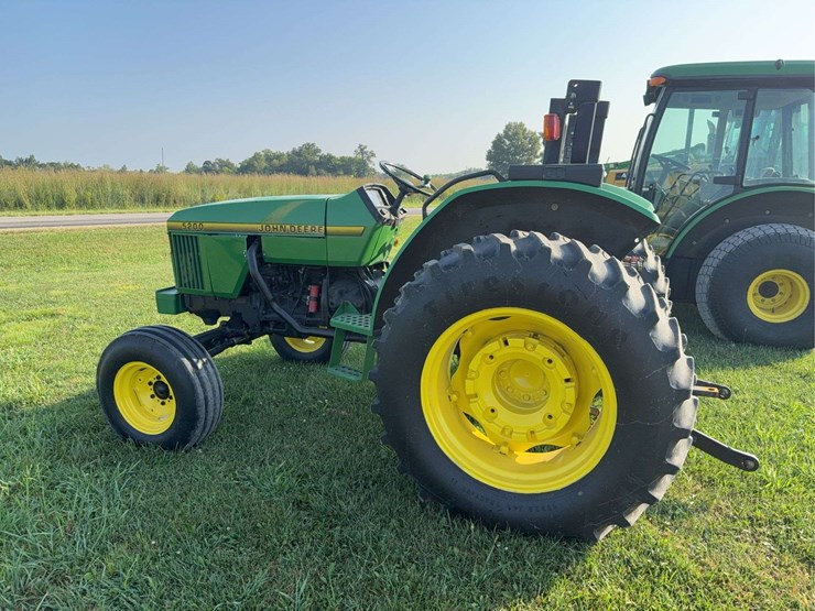 1995-john-deere-5200-image-10