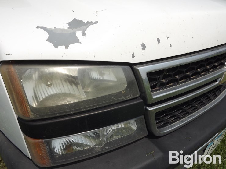 2006-chevrolet-silverado-1500-image-12