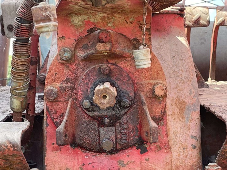 massey-harris-55-image-32