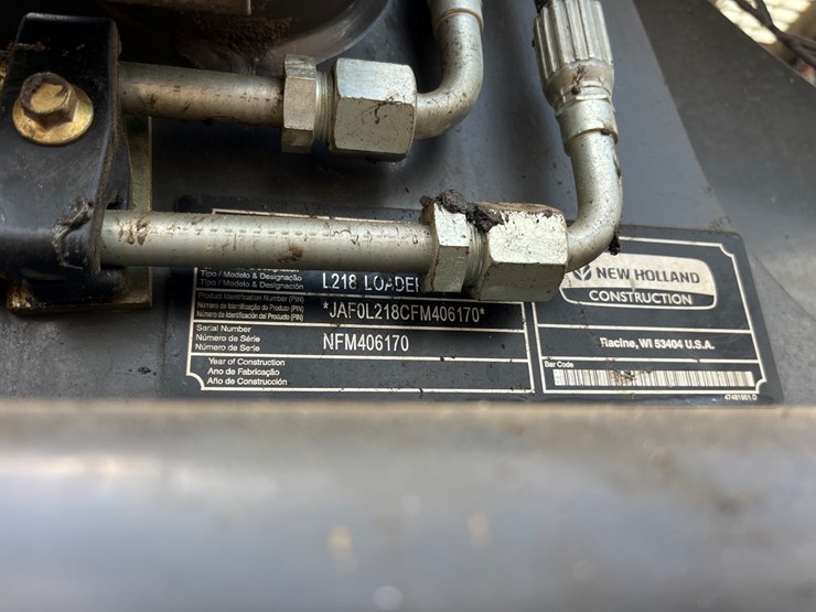 2015-new-holland-l218-image-16
