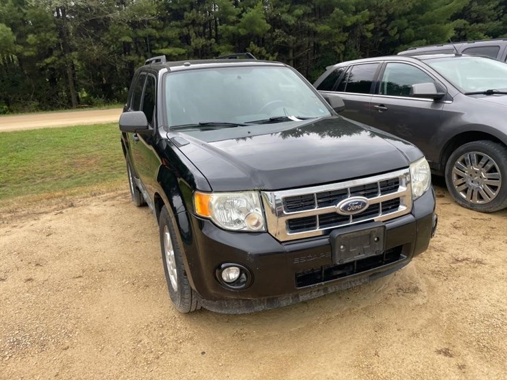 2009-ford-escape-xlt-image-3