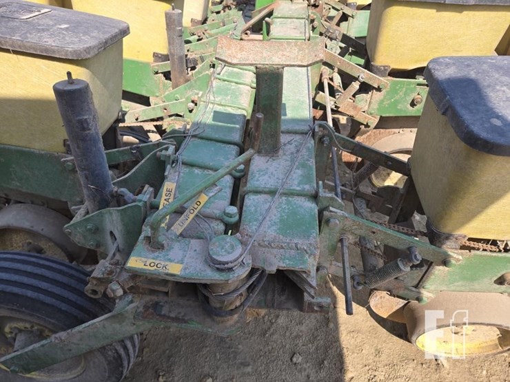 john-deere-7000-image-4