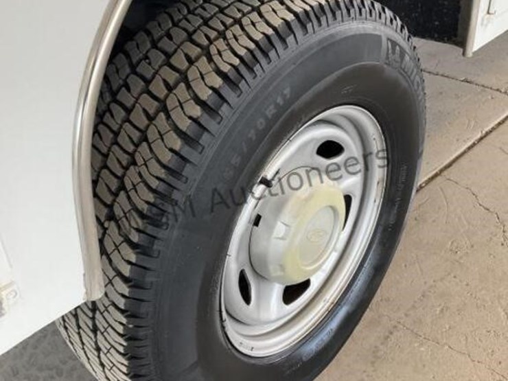 2012-ford-f350-image-8