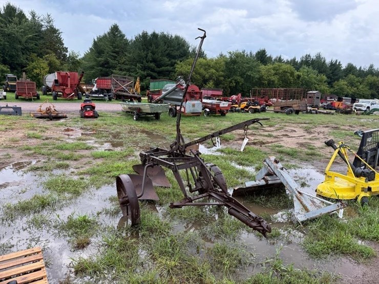 john-deere-44-image-2