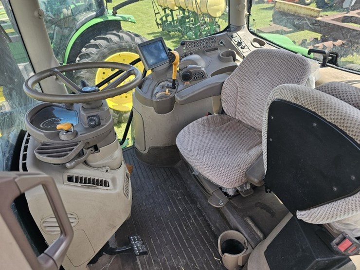 2020-john-deere-6195r-image-7