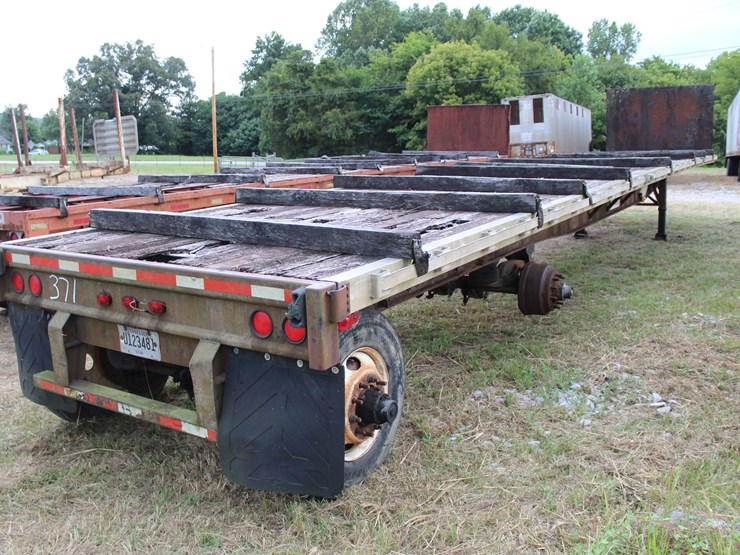 fruehauf-flatbed-image-4