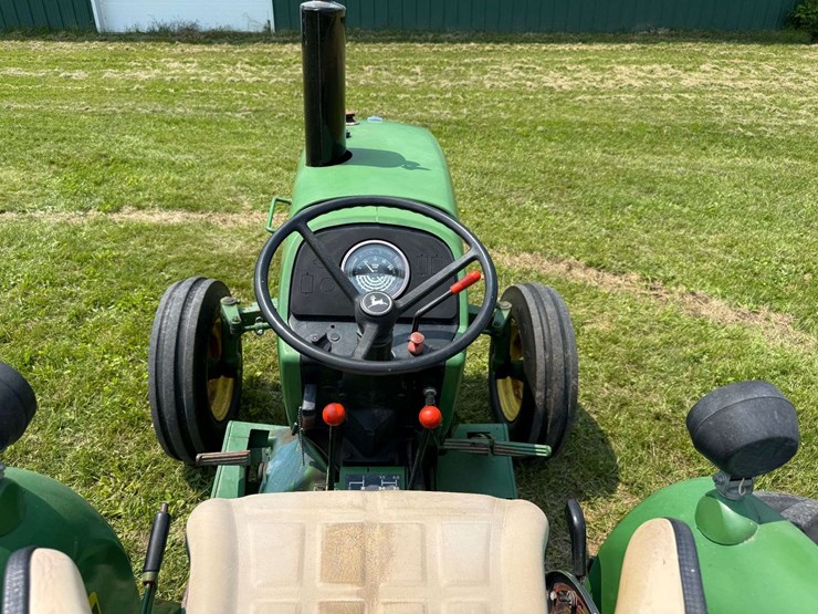 john-deere-2040-image-18