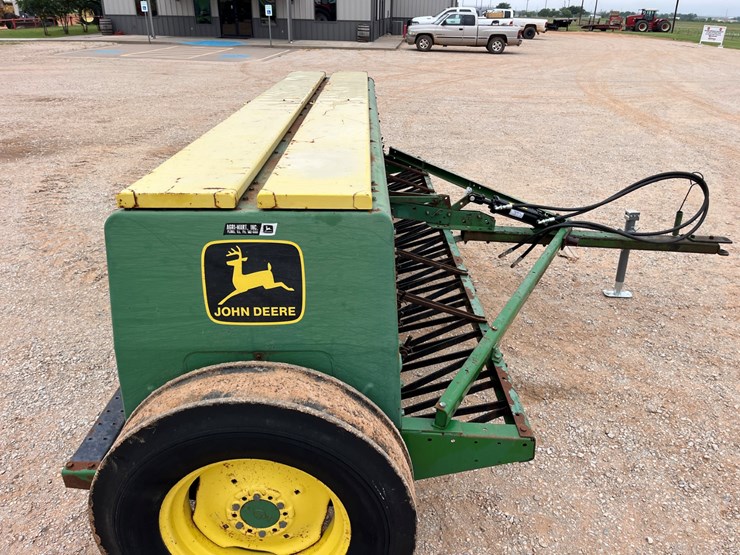 john-deere-8300-image-8