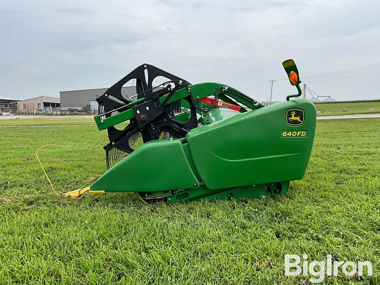 2015-john-deere-640fd-image-8