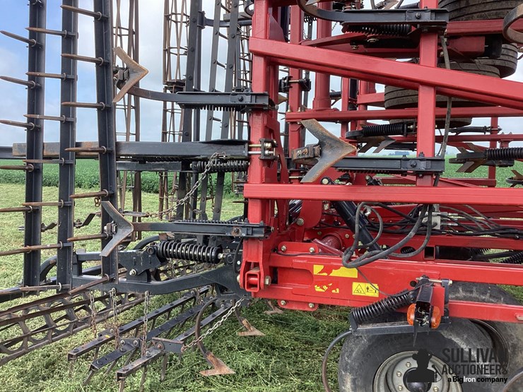 2017-case-ih-255-image-17
