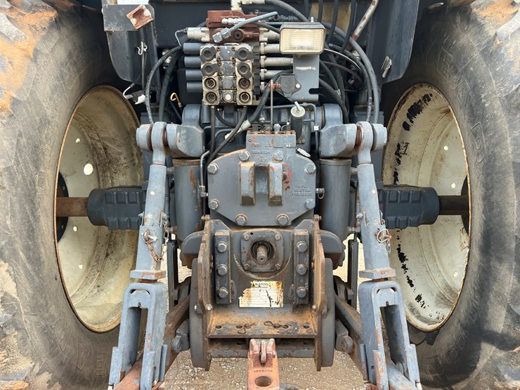1996-new-holland-8670-image-14