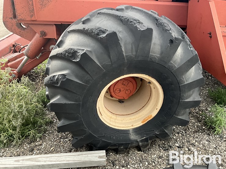 ditch-witch-r100-image-19