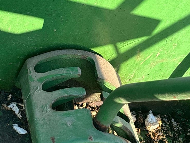 john-deere-r-image-48