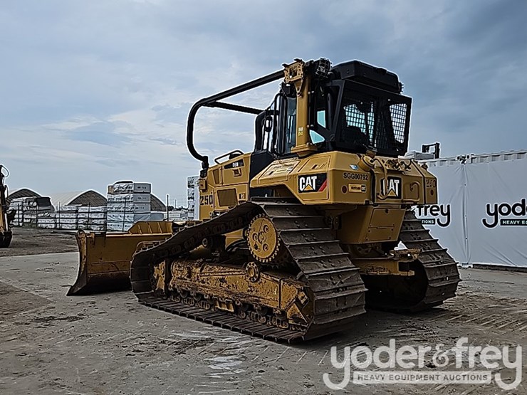 2019-caterpillar-d6n-lgp-image-3