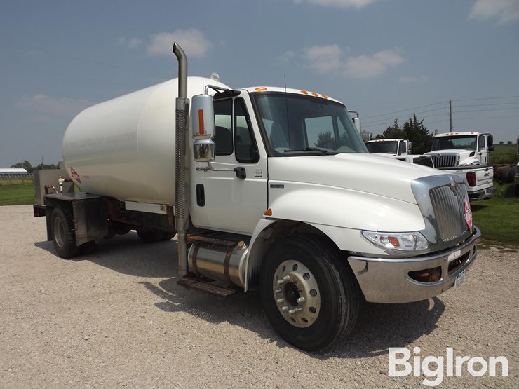 2011-international-durastar-4300-image-3