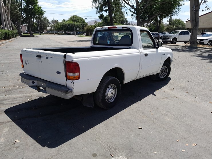 ford-ranger-xlt-image-3
