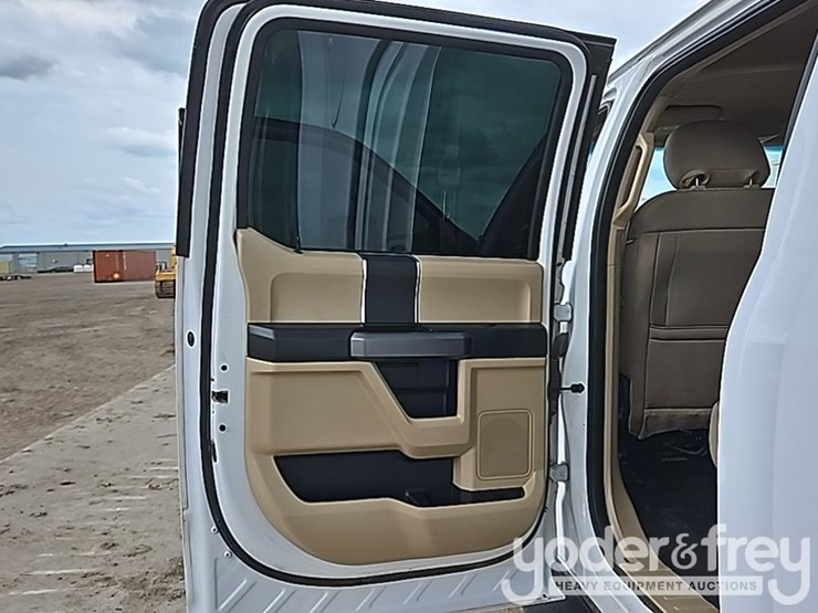 2018-ford-f150-xlt-image-53