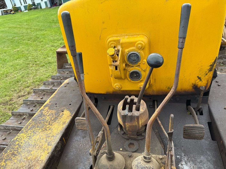 caterpillar-d6-image-21